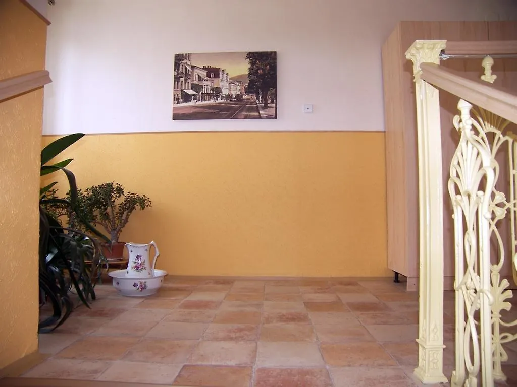 Homely Apartments Villa Christiana